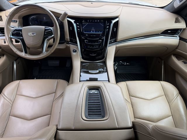 Used 2019 Cadillac Escalade ESV Platinum RWD image 10