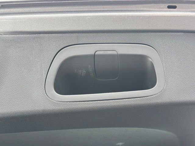 Used 2025 Chevrolet Trax RS w/ Driver Confidence Package image 41