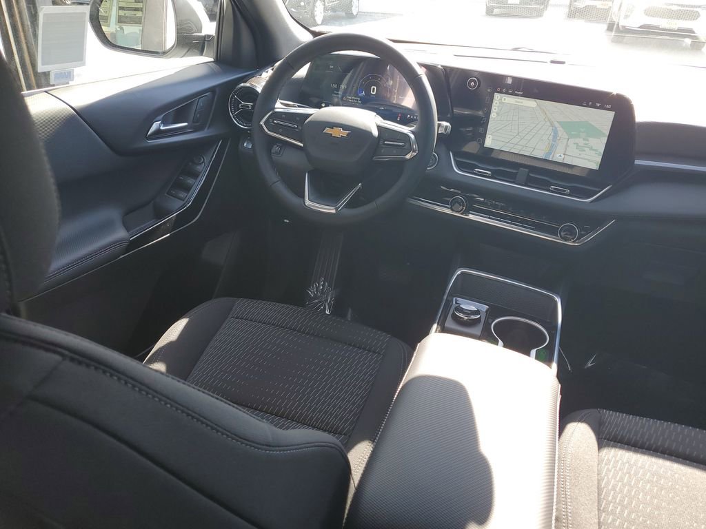 New 2026 Chevrolet Equinox LT w/ Safety and Technology Package image 10