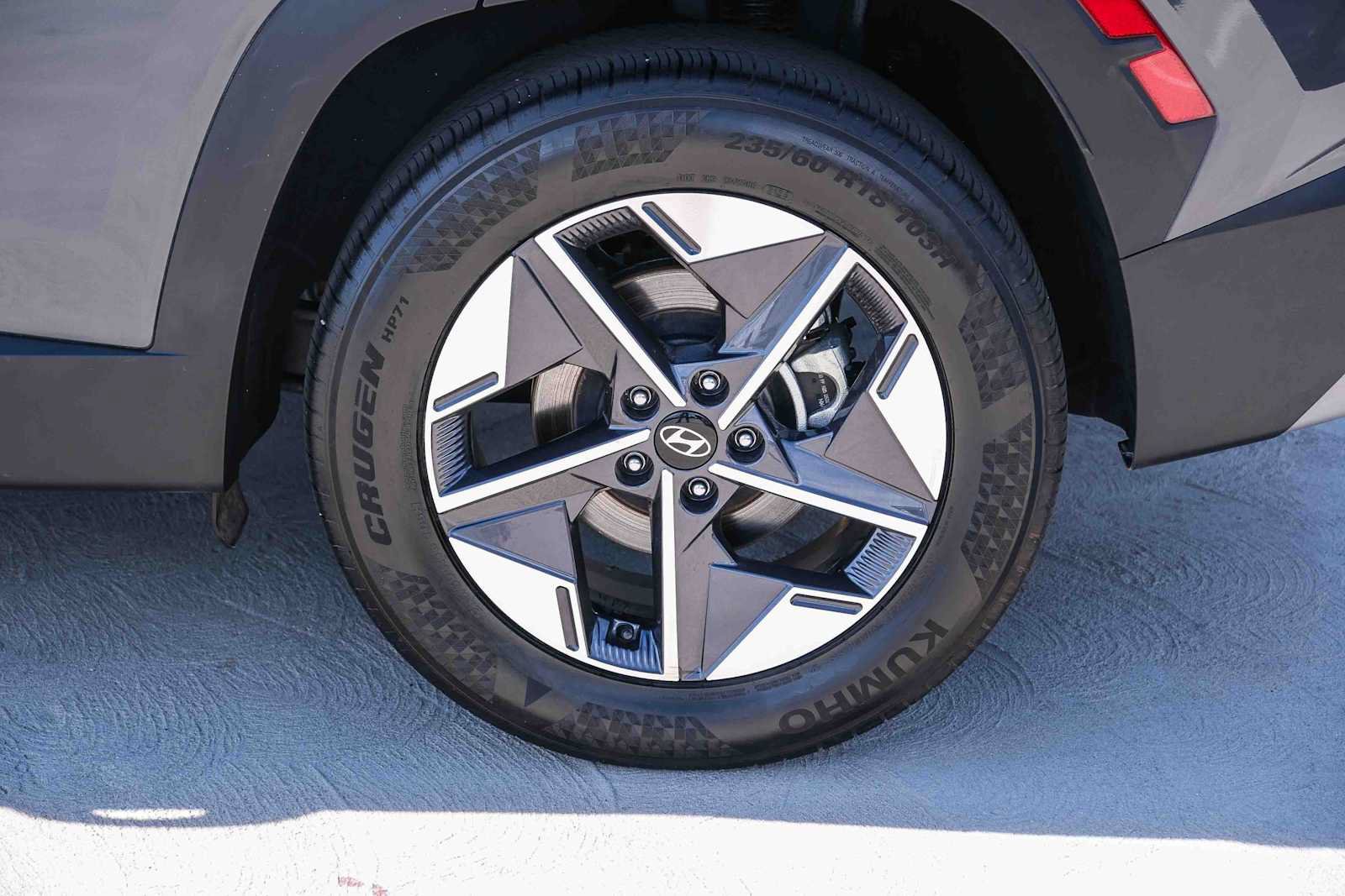 Used 2026 Hyundai Tucson SEL FWD image 9