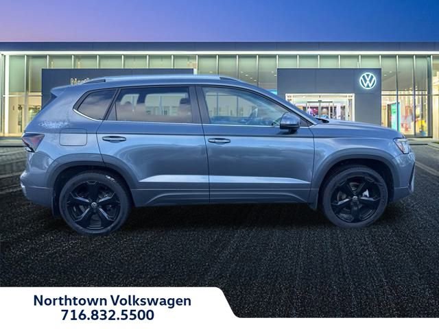 Certified 2025 Volkswagen Taos SEL w/ Black Wheel Plus Package image 2