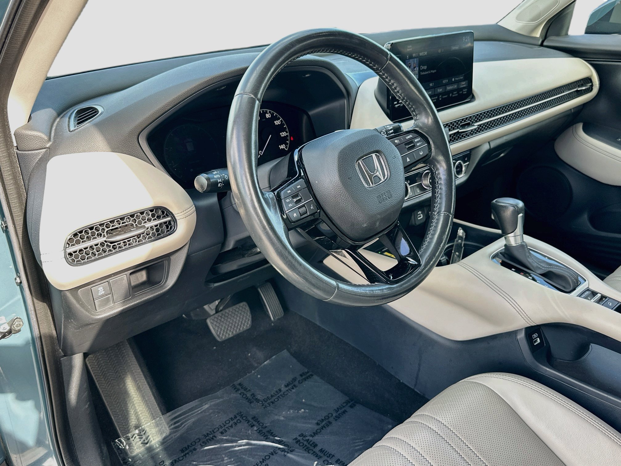 Used 2023 Honda HR-V EX-L image 9