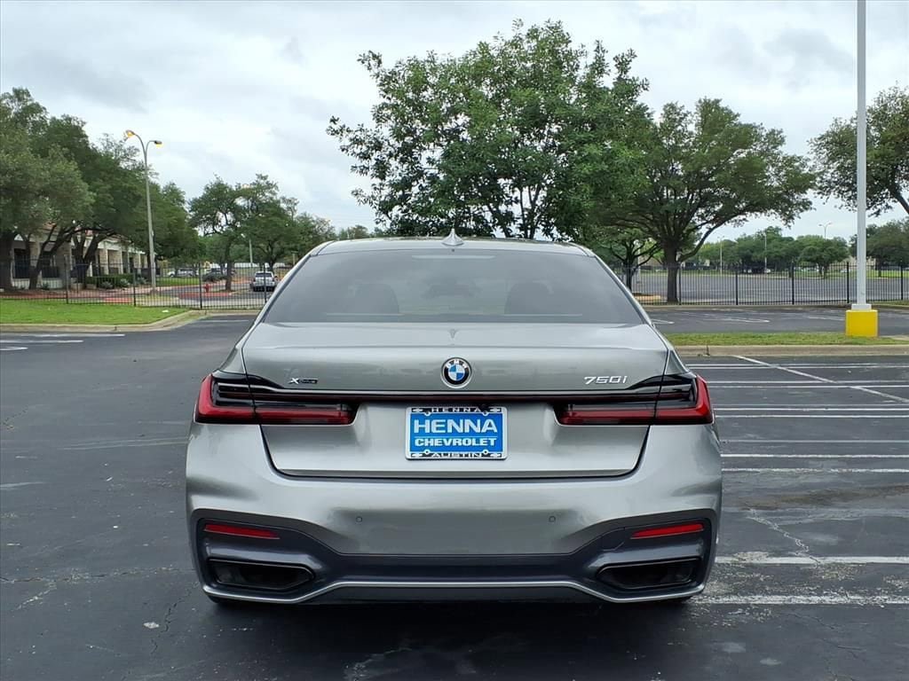 Used 2021 BMW 750i xDrive w/ Executive Package AWD/4WD image 7