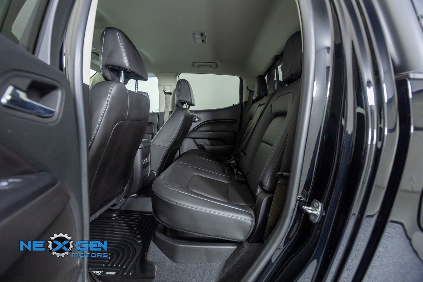 Used 2020 Chevrolet Colorado ZR2 w/ ZR2 Midnight Special Edition image 28