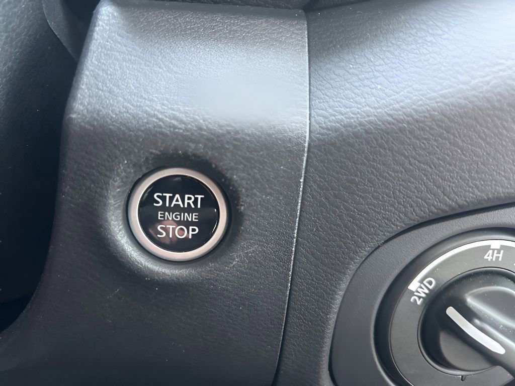 Used 2023 Nissan Frontier PRO-4X w/ Pro-4X Premium Package image 27