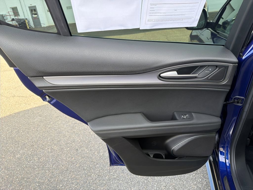 Used 2021 Alfa Romeo Stelvio Ti Sport image 12