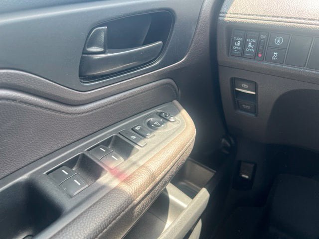 Used 2022 Honda Odyssey EX image 9