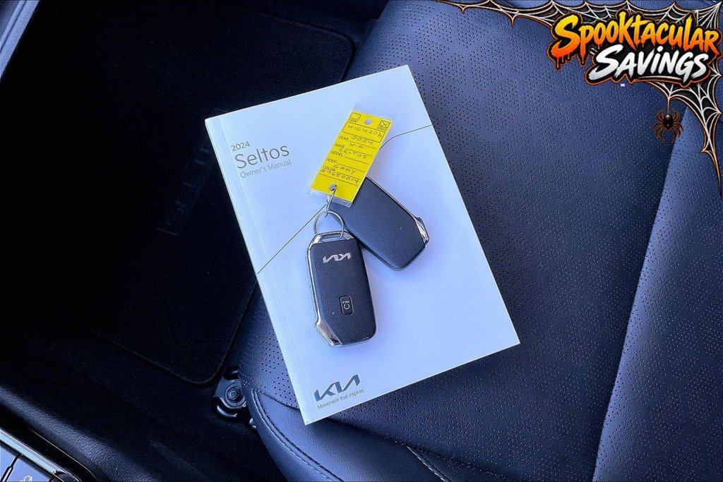 Used 2024 Kia Seltos EX AWD/4WD image 11