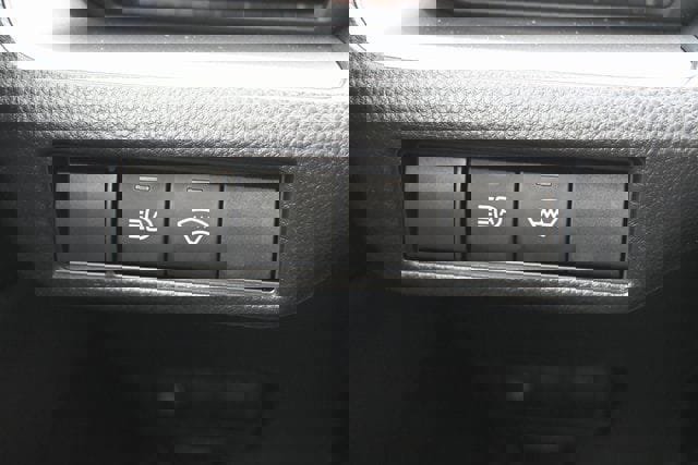 Used 2023 Toyota Prius LE image 37