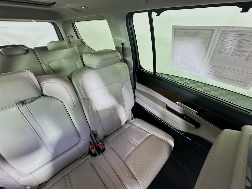 Used 2022 Jeep Grand Wagoneer Series I w/ Flexible Seating Group image 14