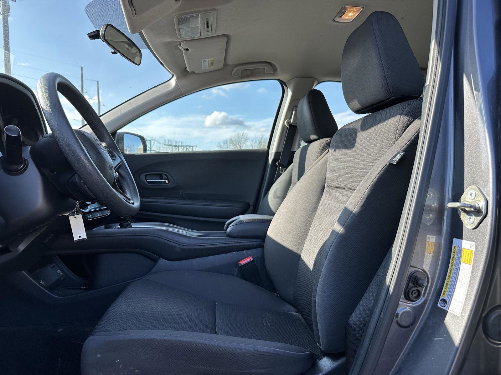 Used 2019 Honda HR-V LX image 11