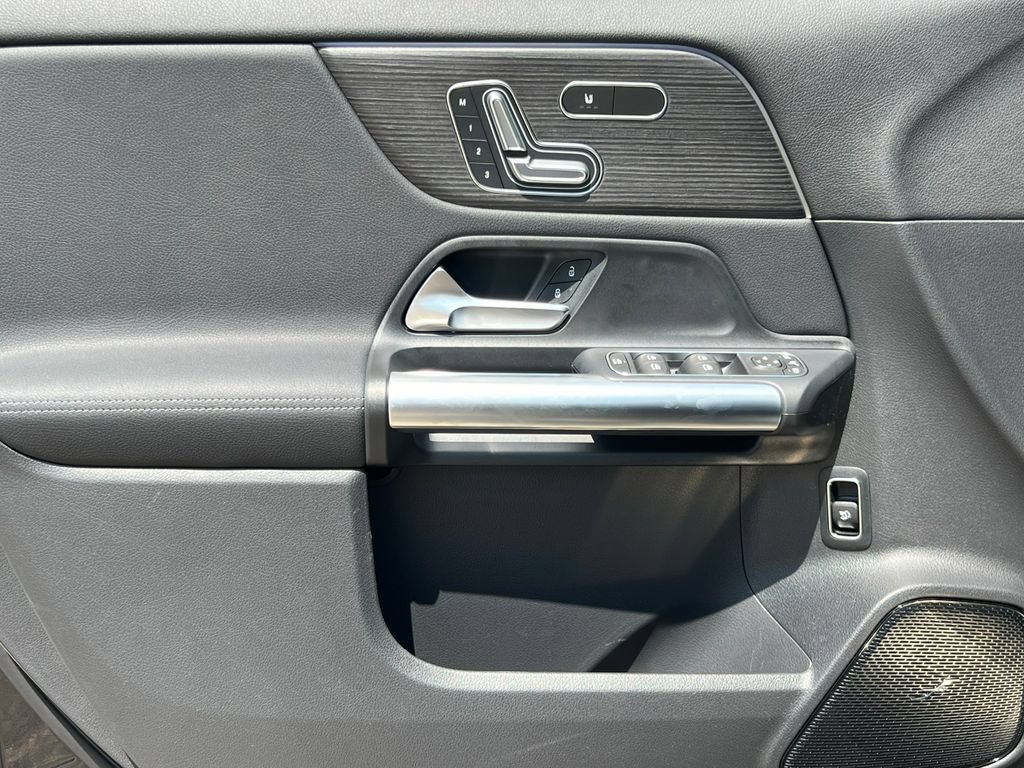 New 2026 Mercedes-Benz GLA 250 4MATIC image 12
