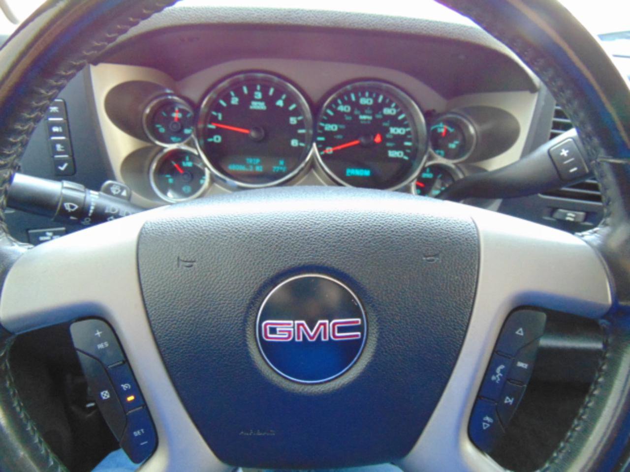 Used 2011 GMC Sierra 1500 SLE w/ Power Tech Package image 9