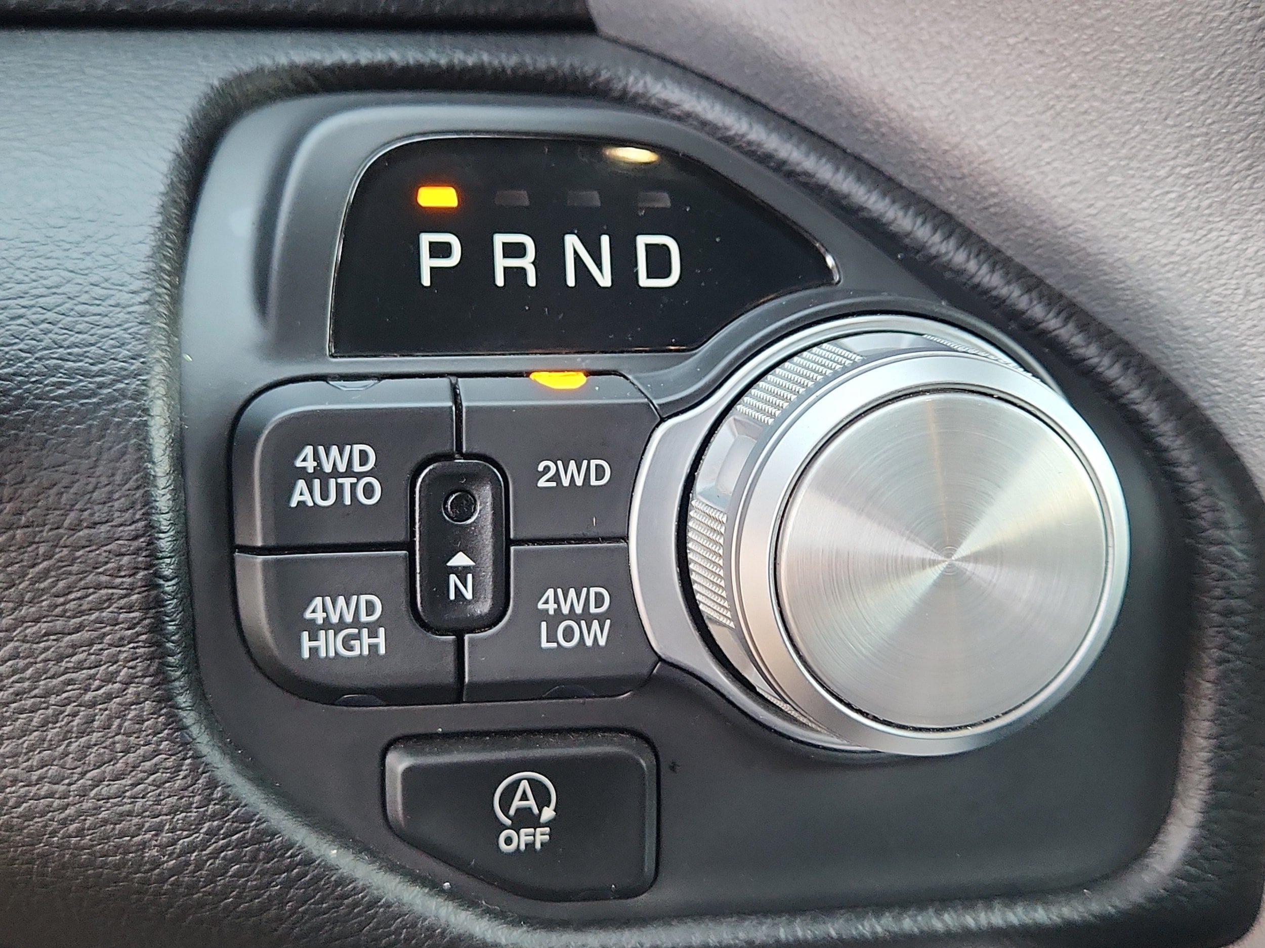 Used 2025 RAM 1500 Laramie AWD/4WD image 24