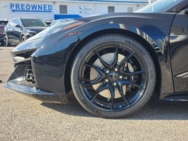 New 2027 Chevrolet Corvette Grand Sport w/ Z52 Sport Performance Package RWD image 6