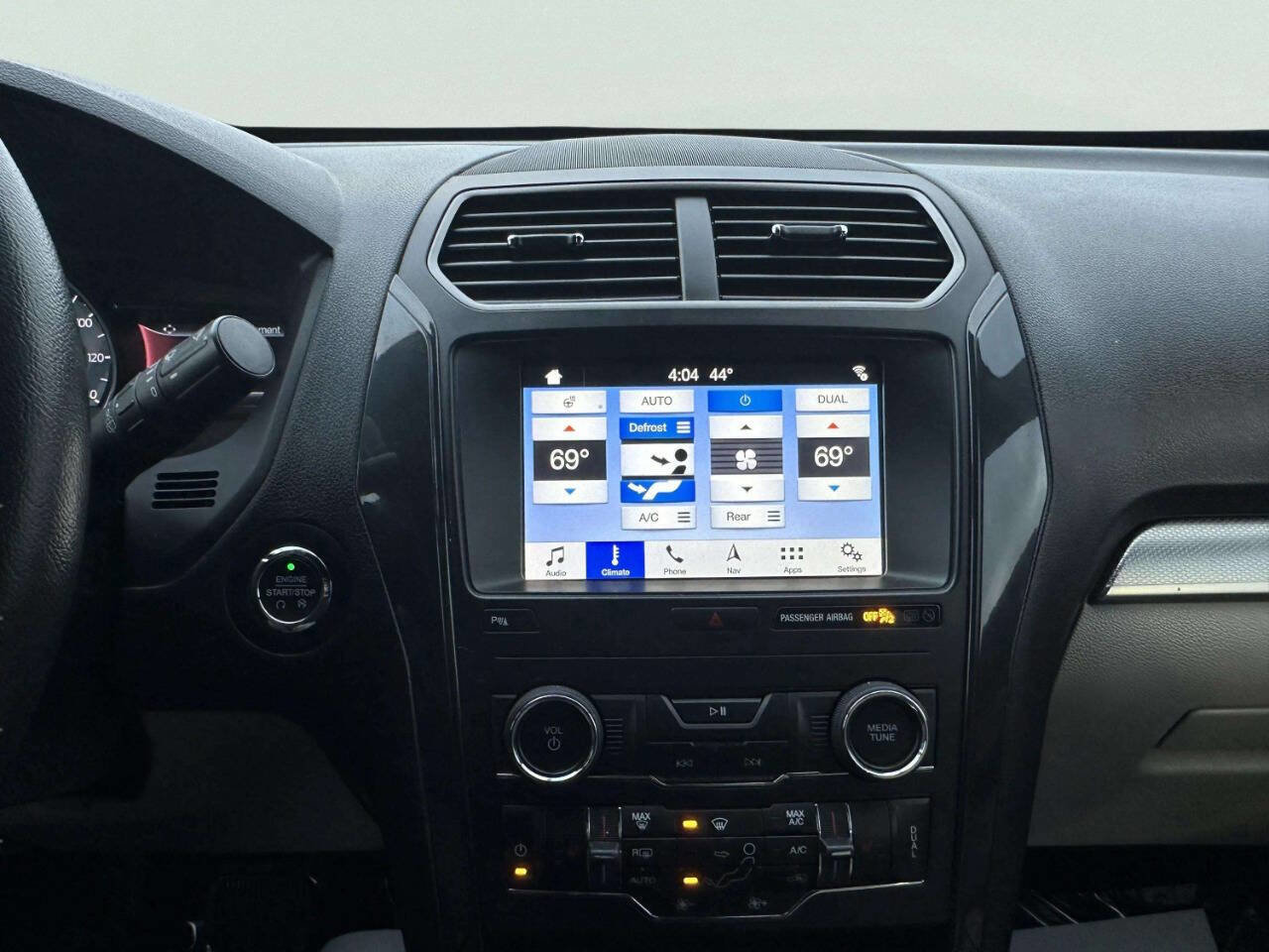 Used 2019 Ford Explorer XLT w/ Equipment Group 202A image 31