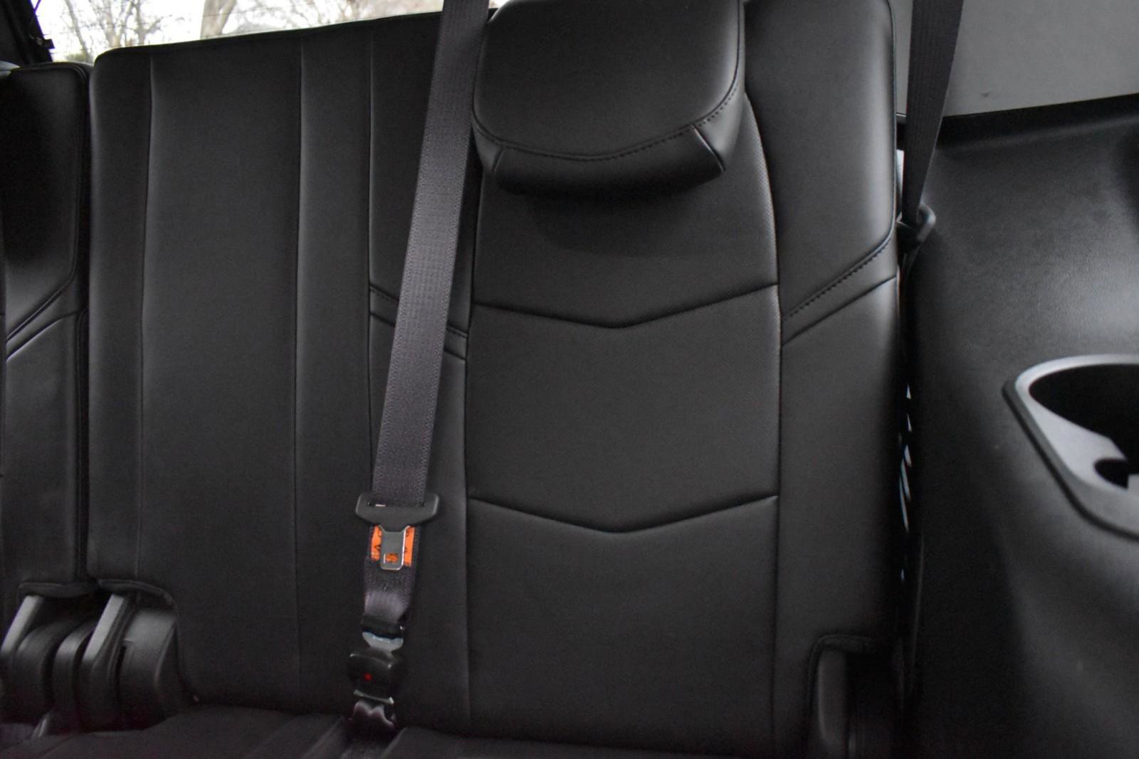 Used 2017 Cadillac Escalade Luxury image 43