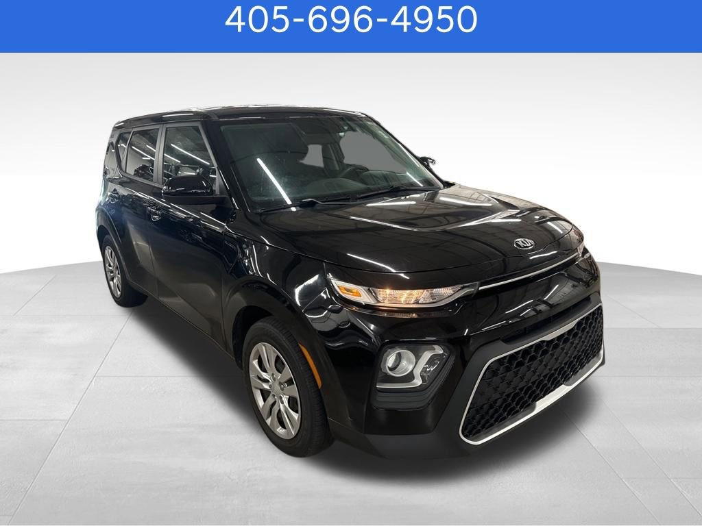 Used 2020 Kia Soul LX image 2