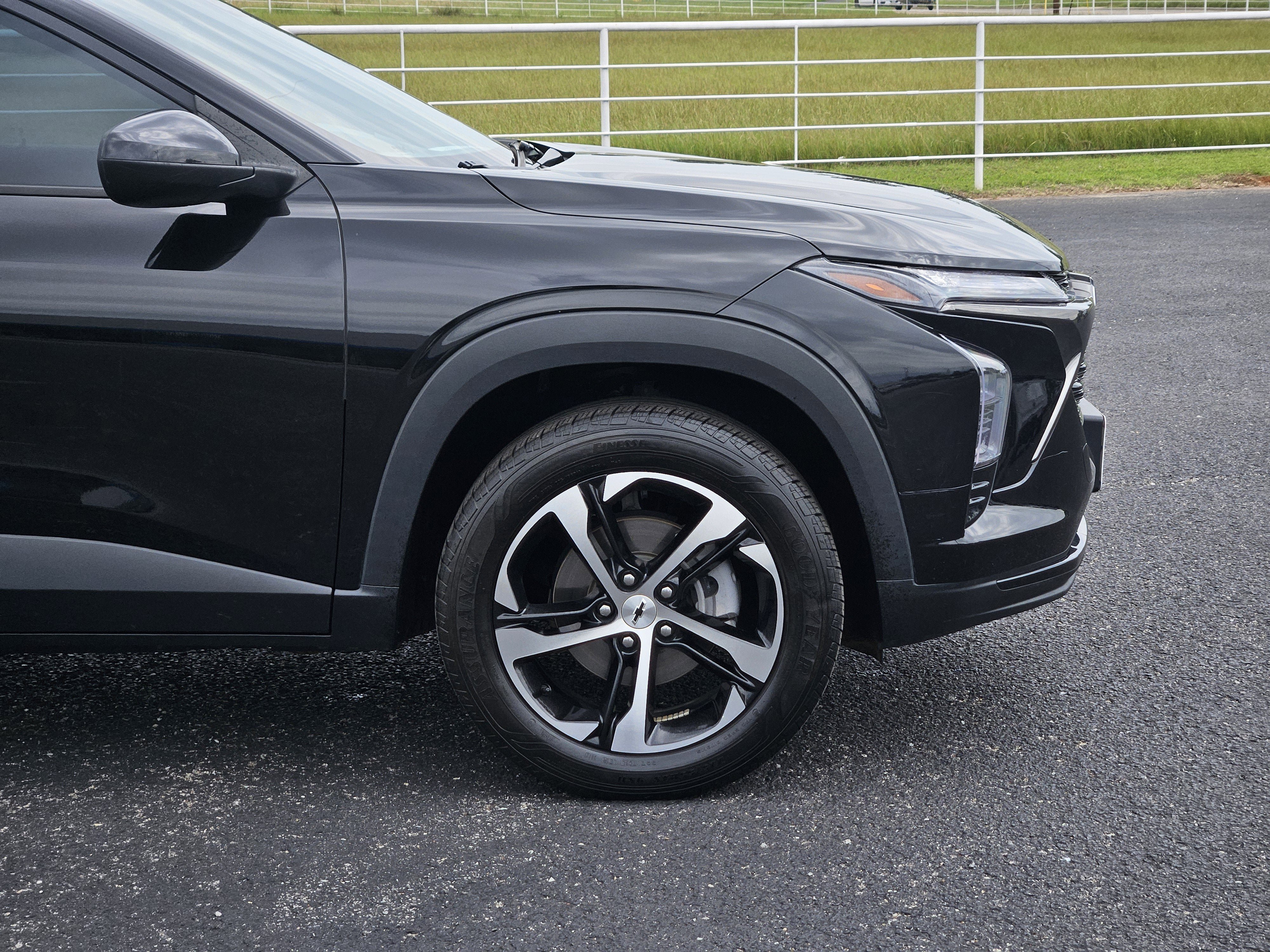 Used 2024 Chevrolet Trax RS w/ Driver Confidence Package FWD image 8