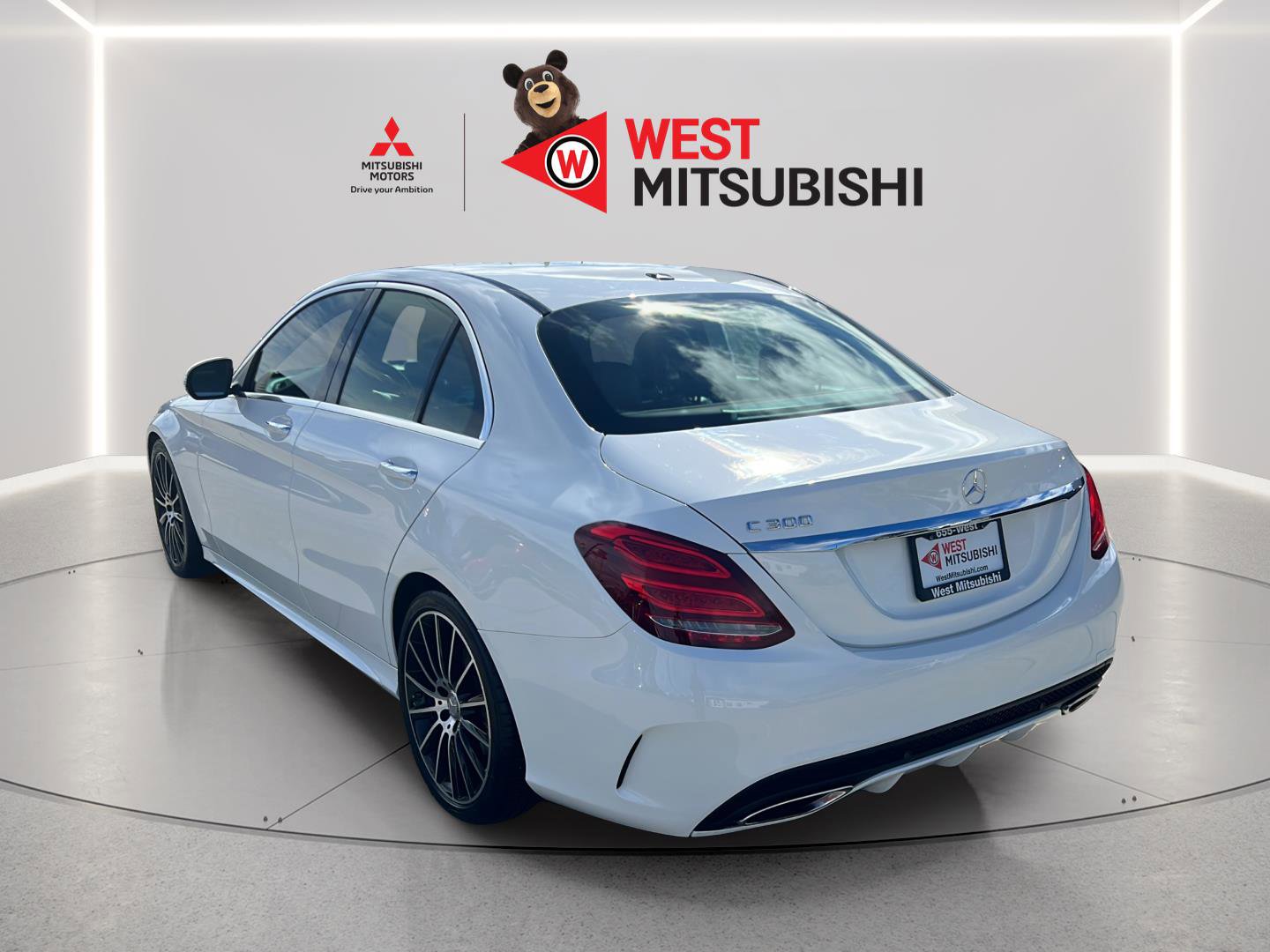 Used 2015 Mercedes-Benz C 300 Sport image 4