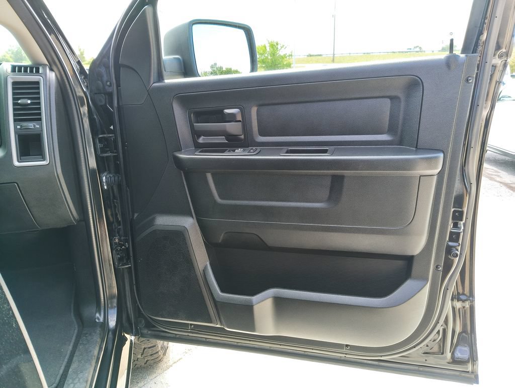 Used 2021 RAM 1500 Express w/ Wheel & Sound Group AWD/4WD image 22