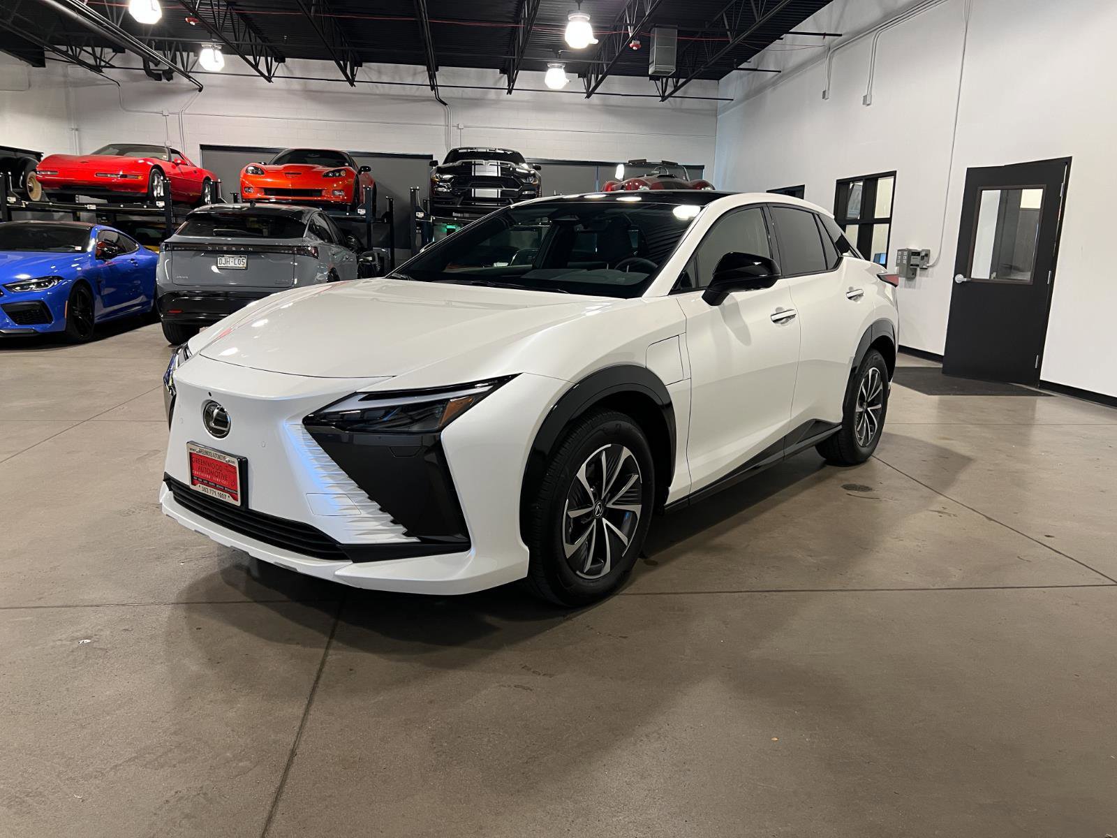 Used 2025 Lexus RZ 450e image 7