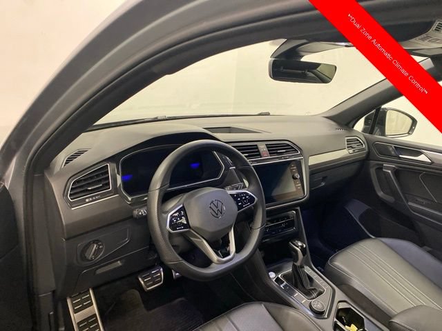 Used 2024 Volkswagen Tiguan SE R-Line AWD/4WD image 7