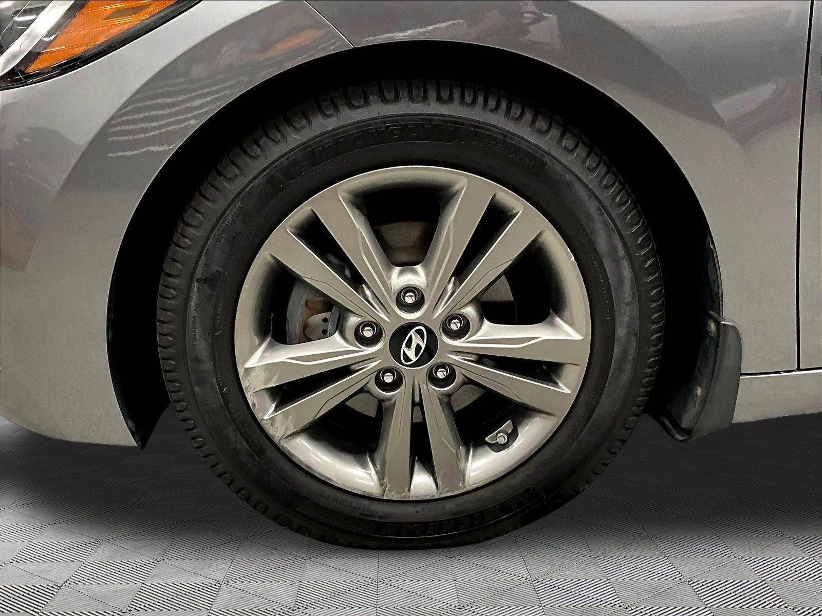 Used 2018 Hyundai Elantra Value Edition w/ Winter Weather Package FWD image 34