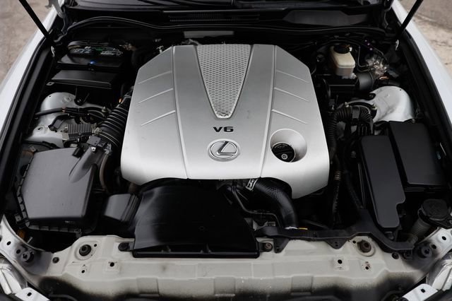 Used 2011 Lexus IS 350 4dr Sedan RWD image 23