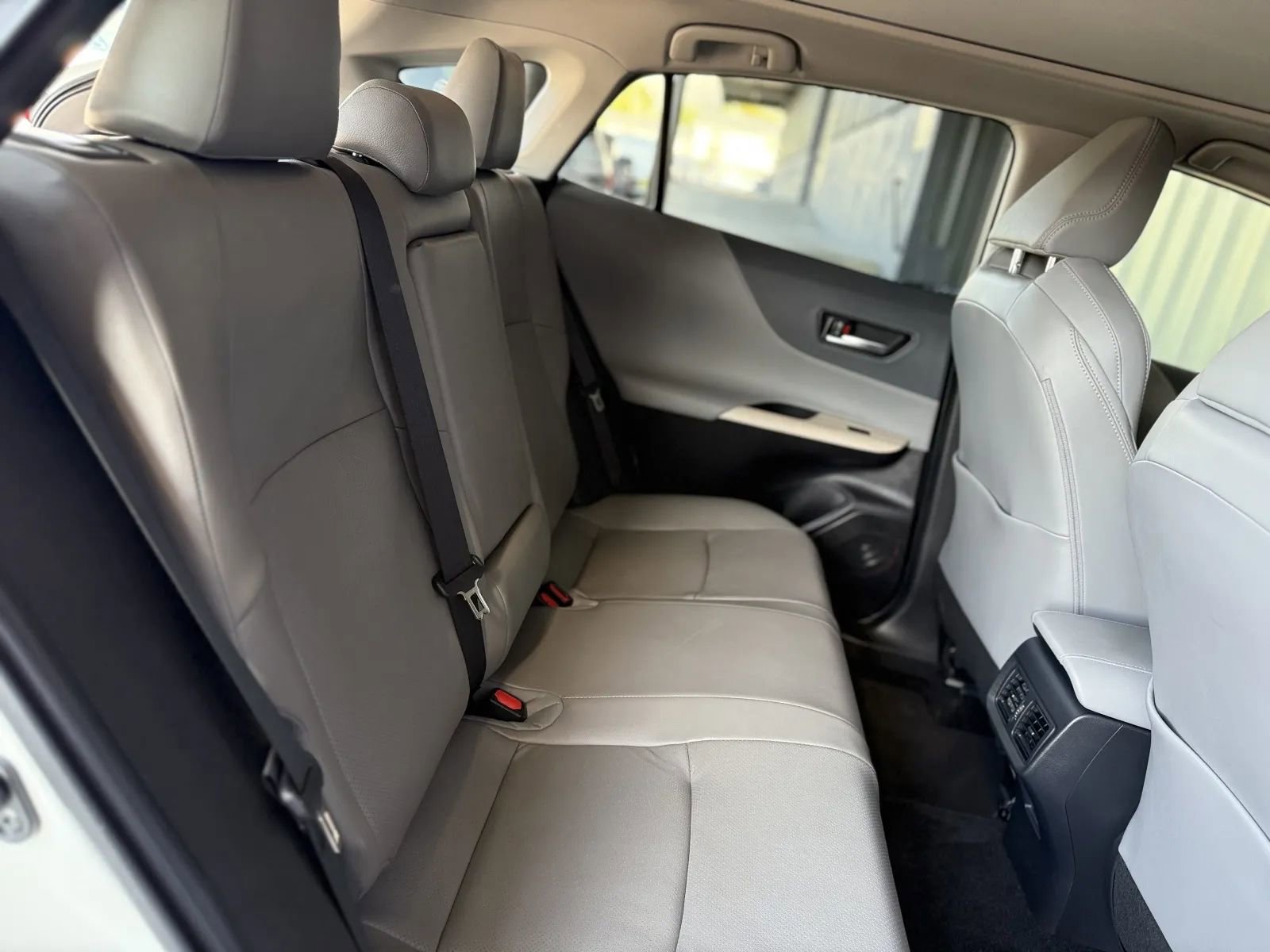 Used 2021 Toyota Venza Limited w/ Advanced Technology Package image 17