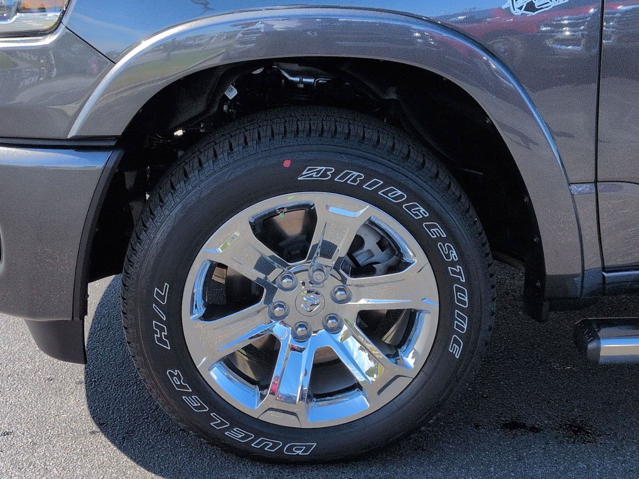 New 2026 RAM 1500 Big Horn AWD/4WD image 9