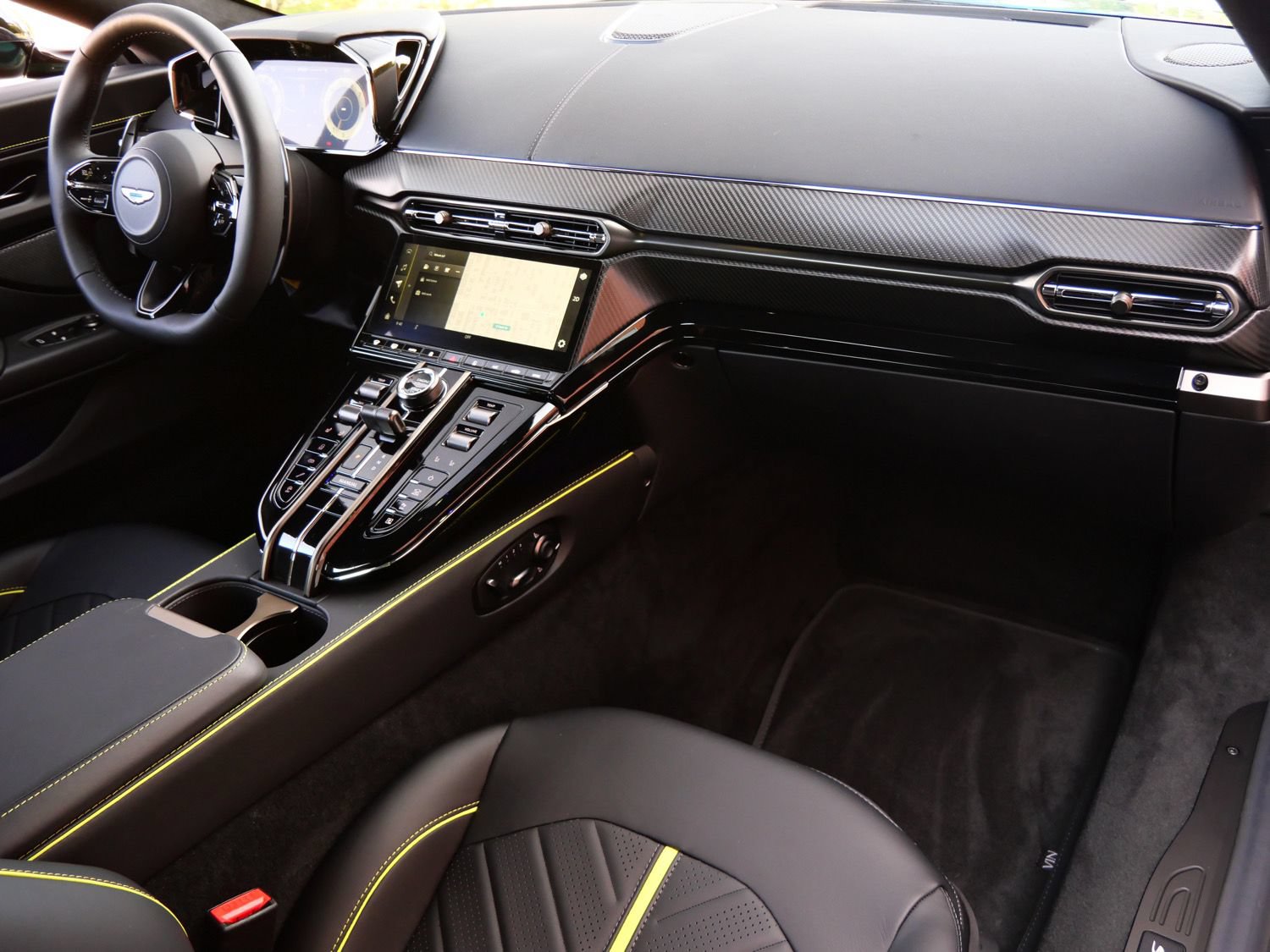 New 2026 Aston Martin V8 Vantage S RWD image 10