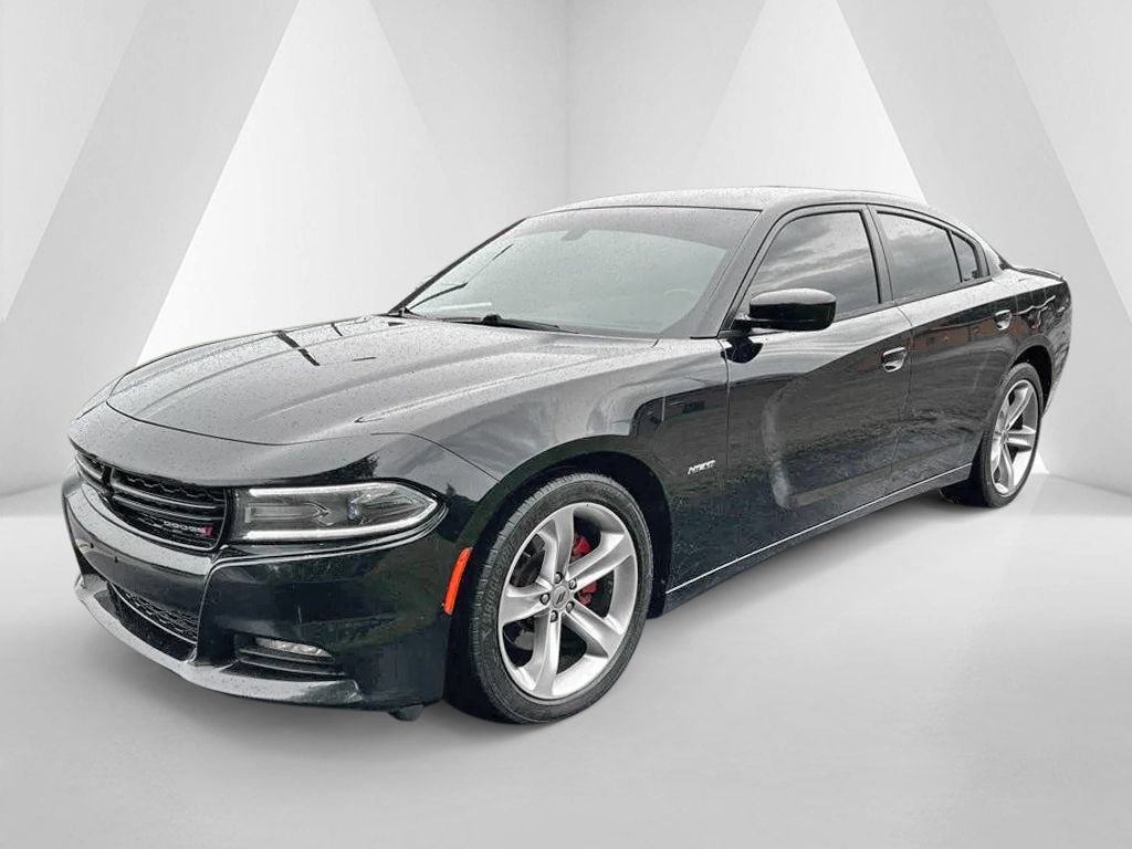 Used 2018 Dodge Charger R/T RWD image 3