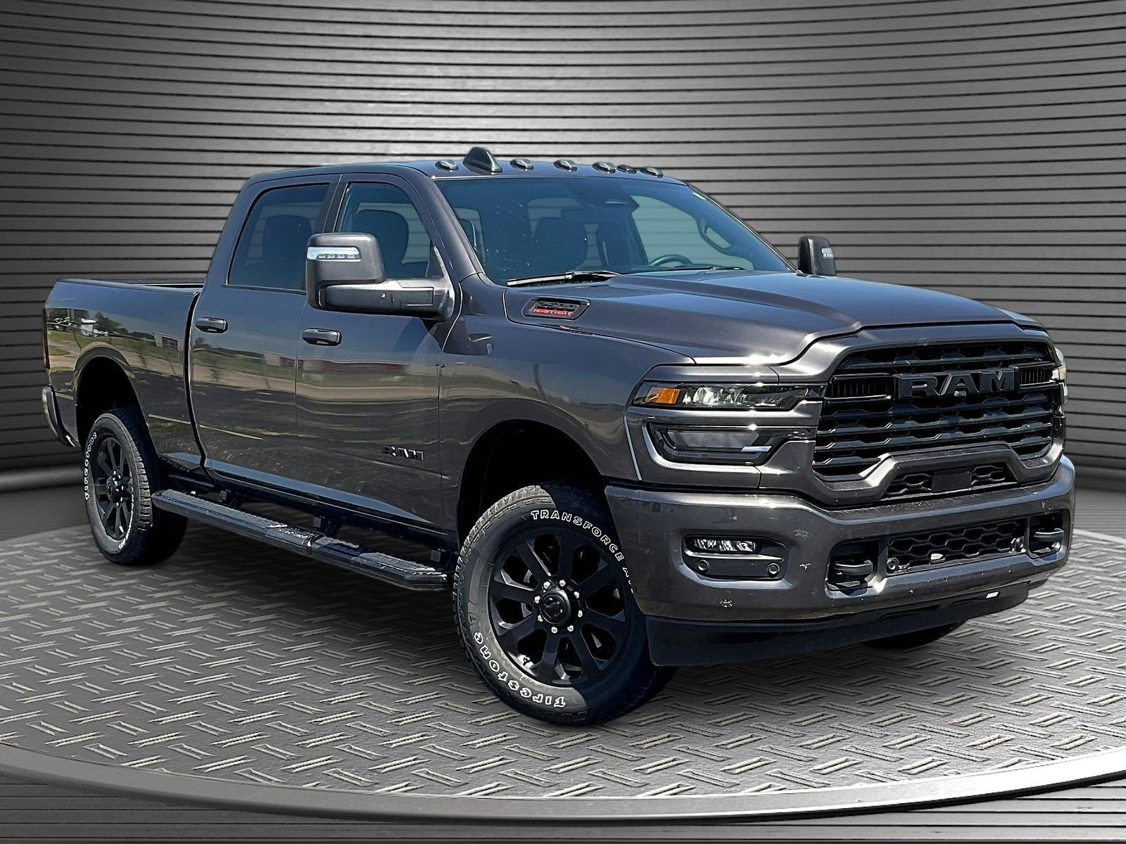 Used 2025 RAM 2500 Big Horn AWD/4WD image 1