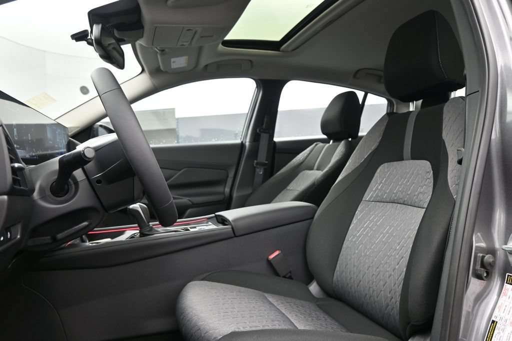 New 2026 Nissan Sentra SV w/ SV Convenience Package FWD image 15