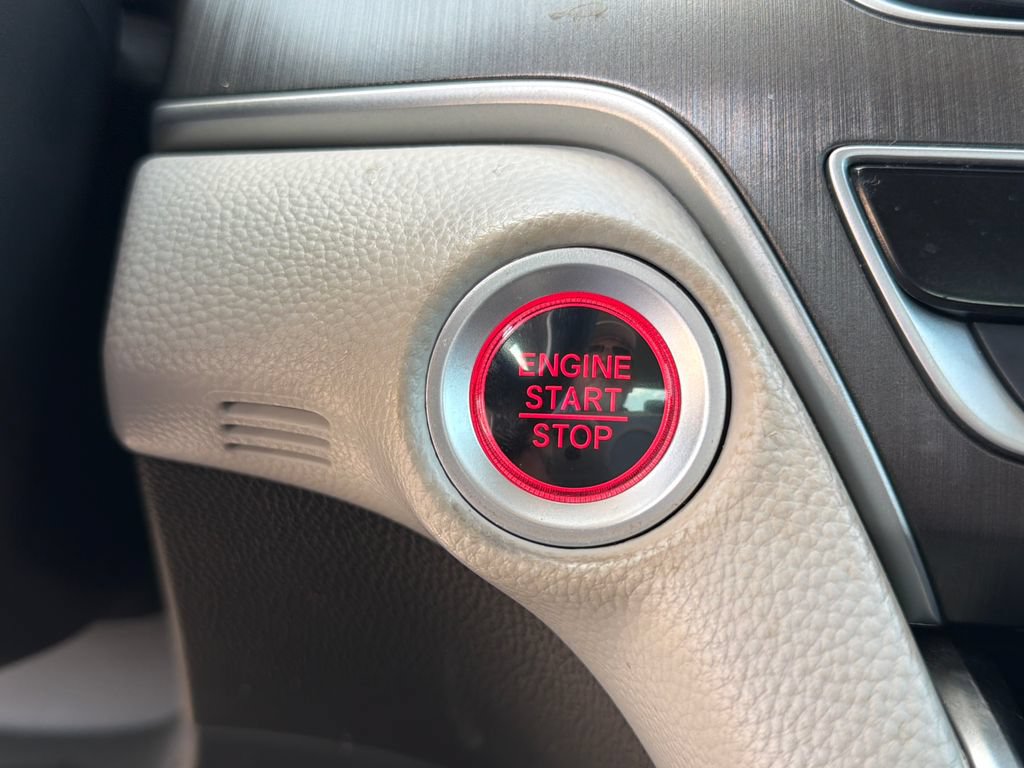 Used 2020 Honda Accord LX image 29