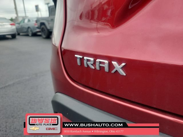 Used 2025 Chevrolet Trax LT FWD image 7