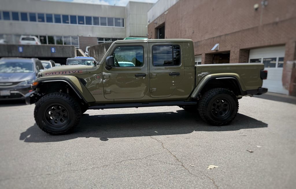 Used 2025 Jeep Gladiator Mojave w/ Safety Group AWD/4WD image 14