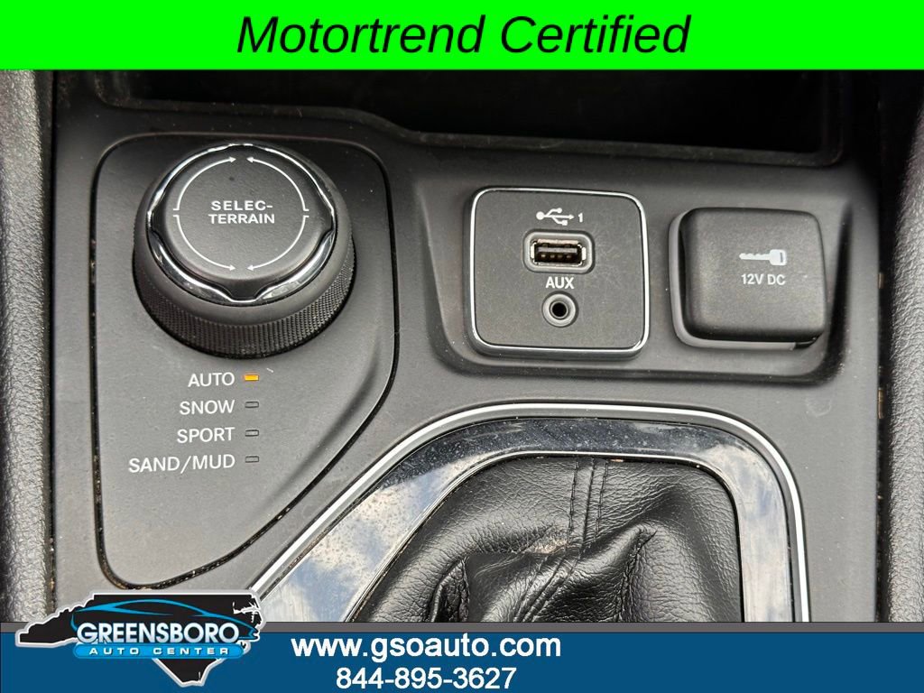 Used 2021 Jeep Cherokee Limited AWD/4WD image 6