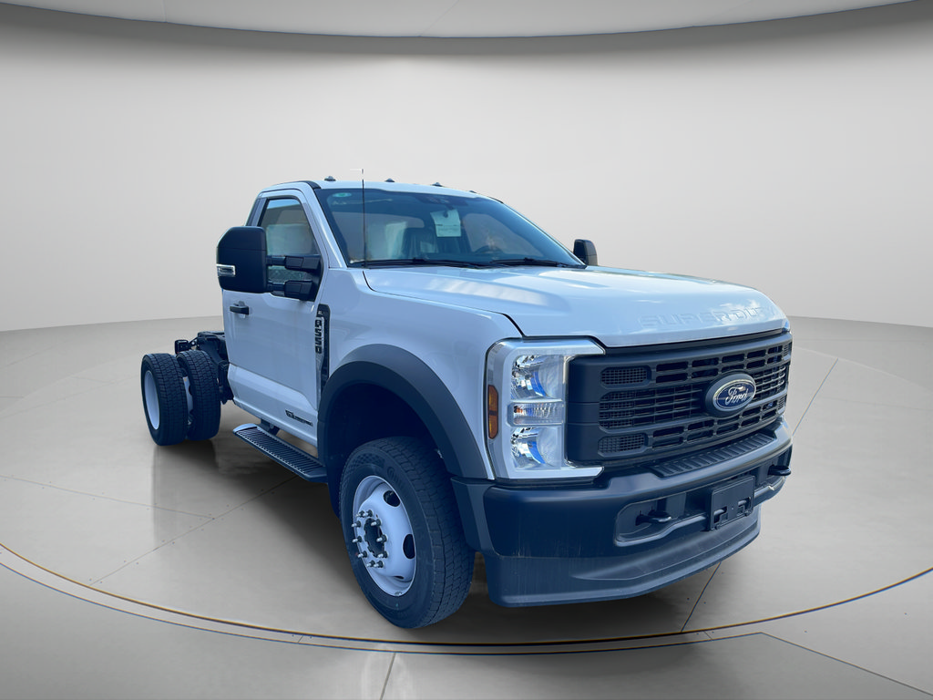 Used 2024 Ford F550 4x4 Regular Cab Super Duty image 2