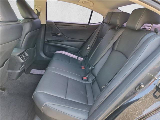 Used 2025 Lexus ES 300h w/ Premium Package FWD image 20