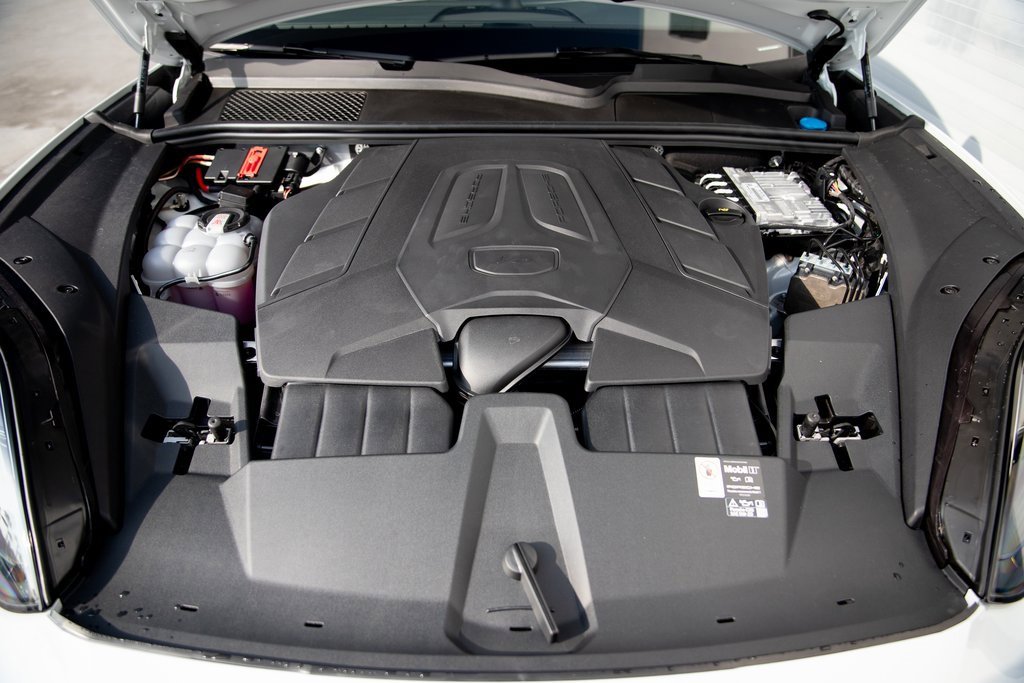 New 2026 Porsche Cayenne image 28