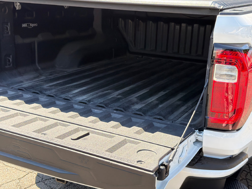 Used 2024 GMC Canyon AT4 w/ AT4 Premium Package AWD/4WD image 8