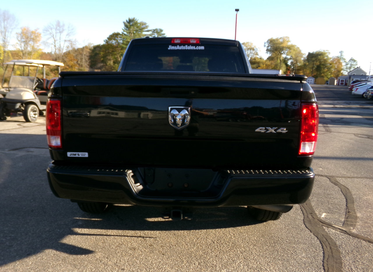 Used 2018 RAM 1500 Express w/ Express Value Package image 12