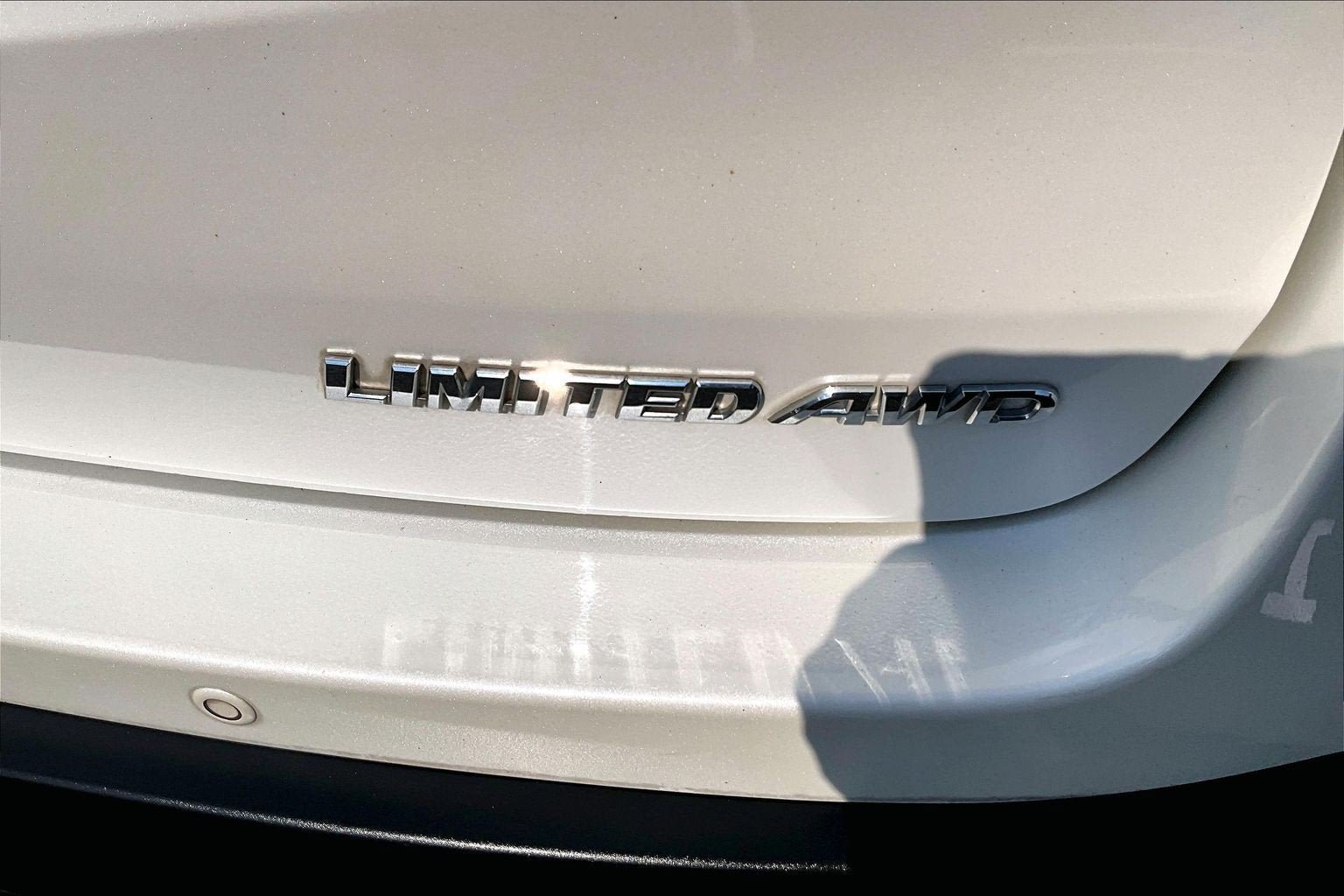 Used 2016 Toyota Highlander Limited AWD/4WD image 8
