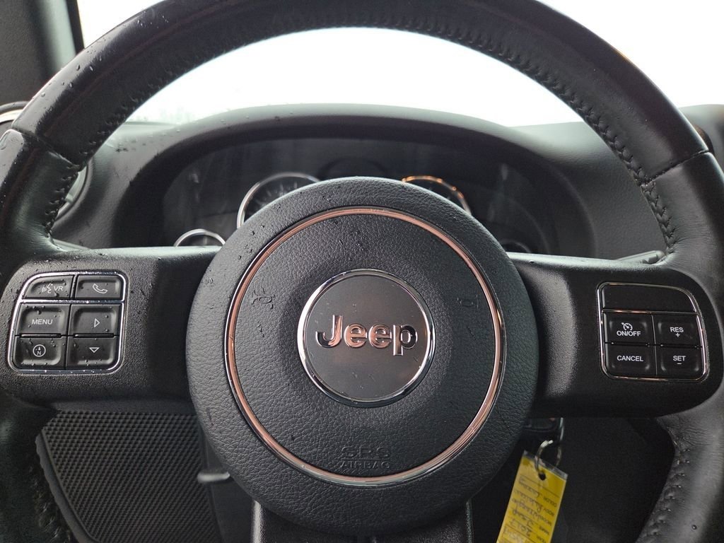 Used 2017 Jeep Wrangler Unlimited Rubicon w/ Connectivity Group AWD/4WD image 26