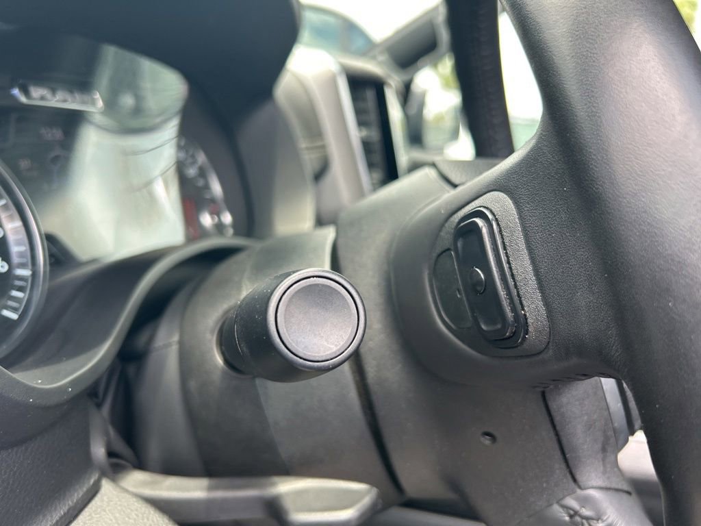 Used 2024 RAM 1500 Laramie RWD image 32