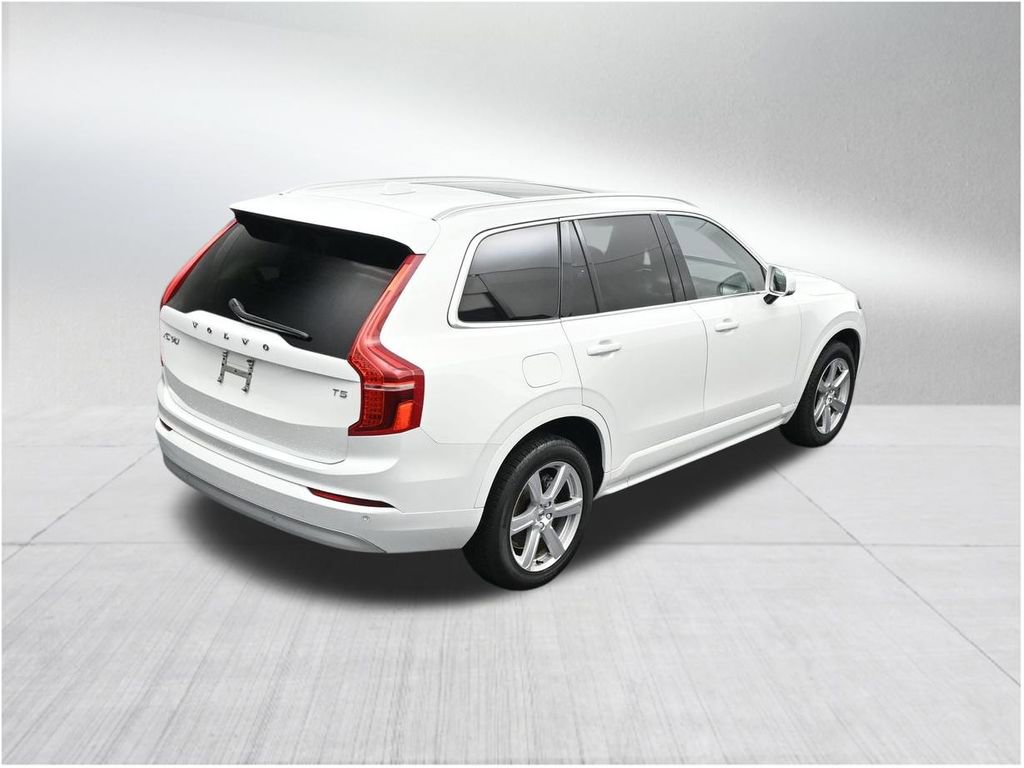Used 2022 Volvo XC90 T5 Momentum FWD image 19