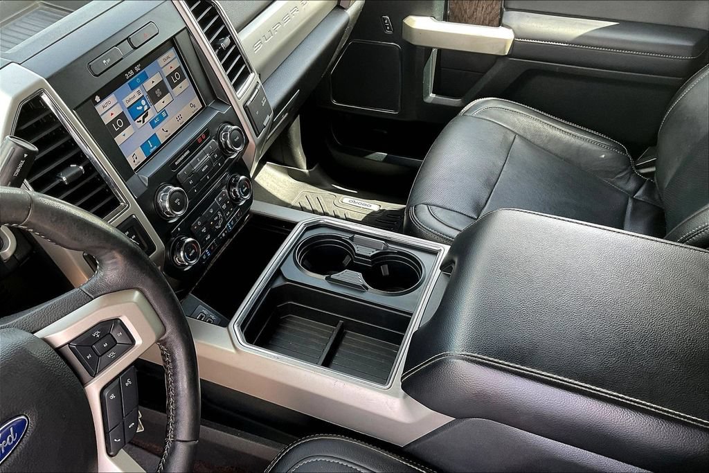 Used 2018 Ford F250 Lariat w/ Lariat Value Package AWD/4WD image 9