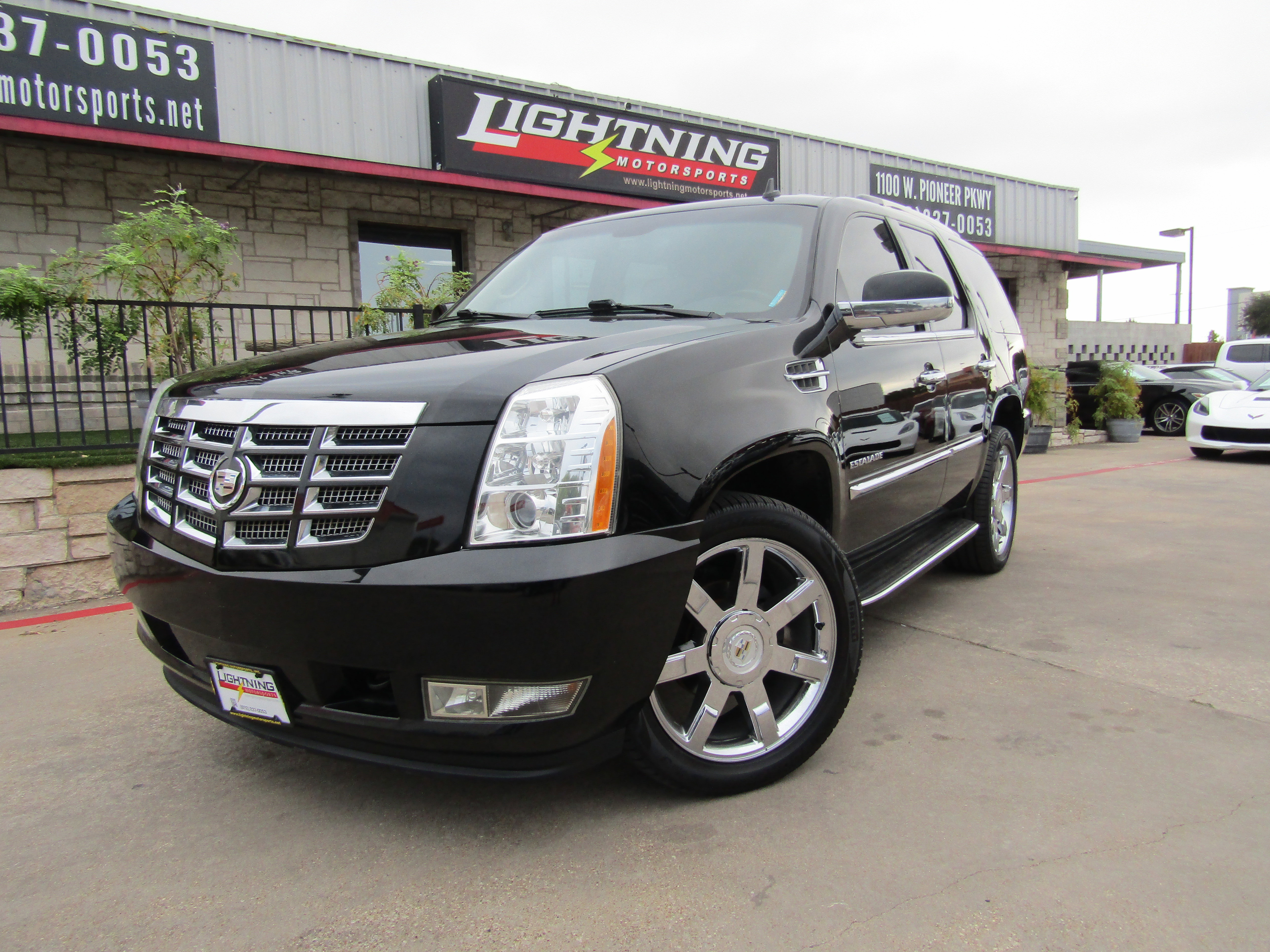Used 2012 Cadillac Escalade Luxury